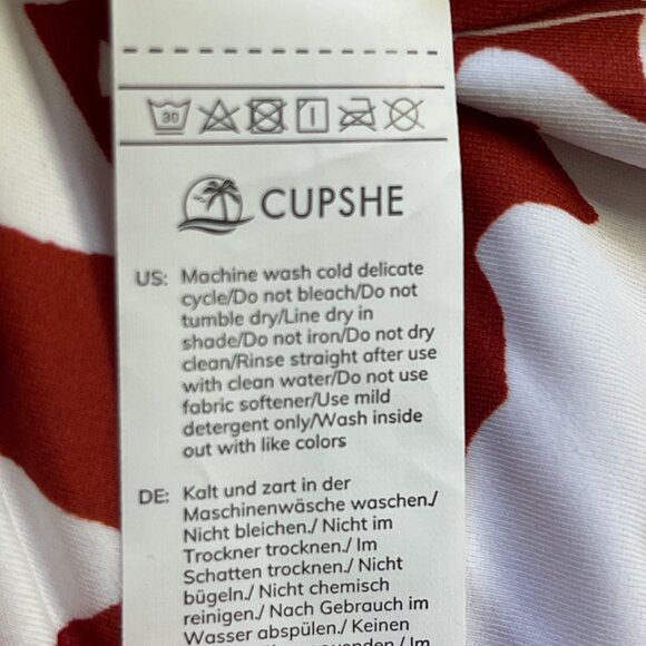 Cupshe Floral One Piece Swimsuit Womens XL O-Ring Back Tie Straps V Neck Red NEW - Picture 11 of 11